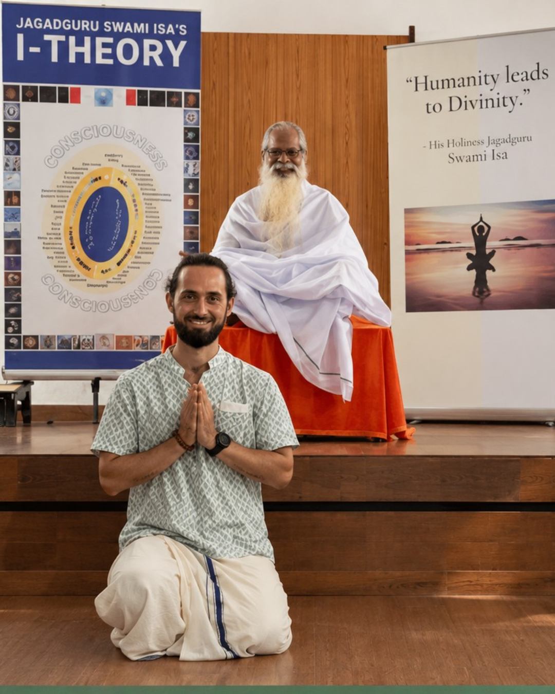 Matthieu Marzo après un enseignement de Jagadguru Swami Isa