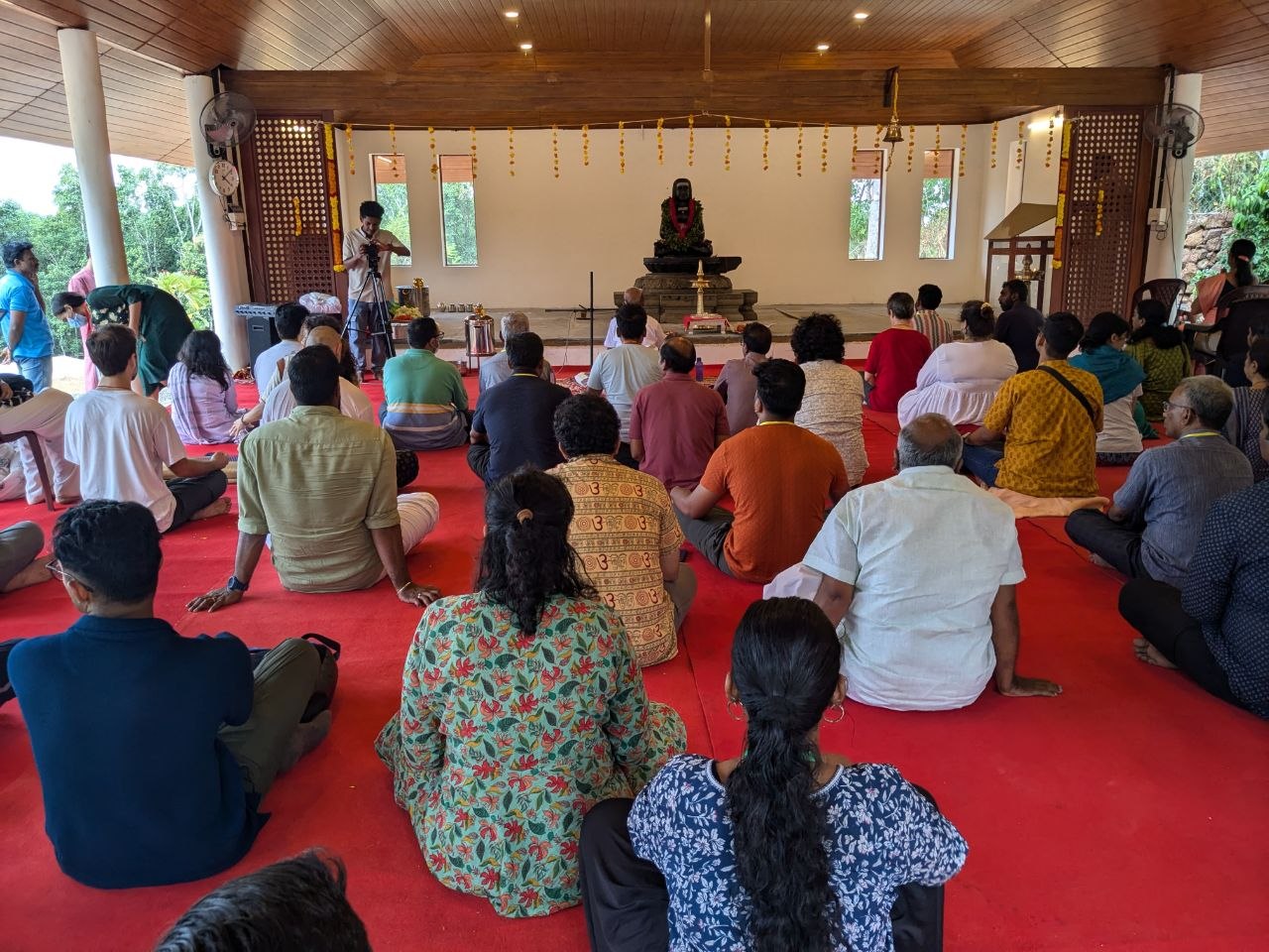 Shri guru babaji temple de Sri M